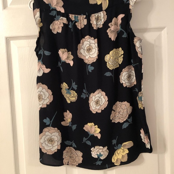 Loft Ruffle Shoulder Blouse - Picture 2 of 4